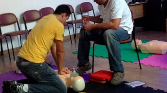 Salva Corações RCP/DEA (Heartsaver CPR/AED)