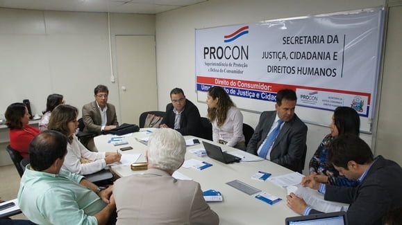 Reunião realizada no Procon dia 7 de julho