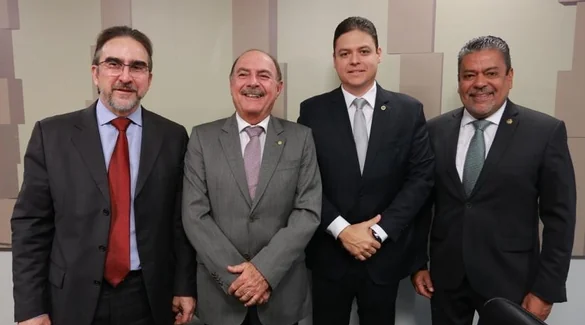 Dr. Antônio Meira, secretário-geral da ABM, representou a entidade, nesta quinta-feira, em uma reunião com o secretário extraordinário da Reforma Tributária do Ministério da Fazenda, Bernardo Appy